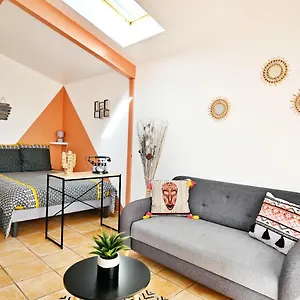 chez-sandrine.midi-pyreneeshotels.com/