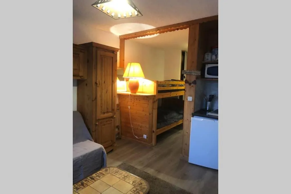 Studio entièrement rénové entre lac et montagne Thollon-les-Mémises Appartement